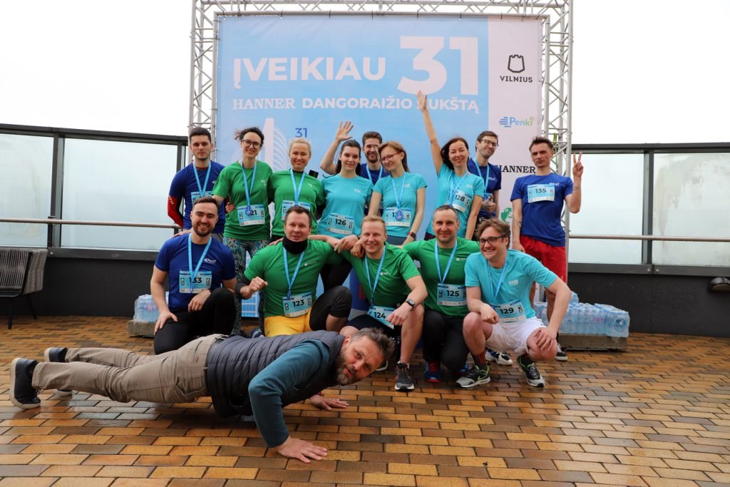 Naujienos „„Penki kontinentai“ bėgime į dangoraižį pelnė gausiausios komandos vardą“ nuotrauka